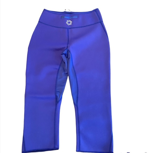 🌸NWT ZAGGORA Hot Pant Workout Capri Legging - womens size 2XL - Picture 7 of 12